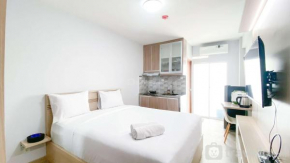 Cozy Living and Homey Studio Room Cinere Resort Apartment By Travelio